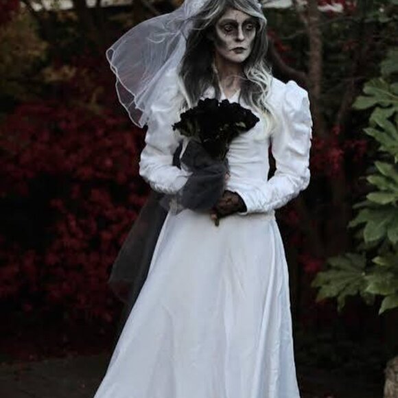 ZOMBIE Dead Corpse Bride, Halloween Wedding Dress, DAMAGED, Vintage Haunting - Picture 1 of 15